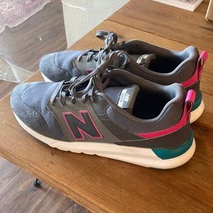 New Balance 009 sneakers with suede M11